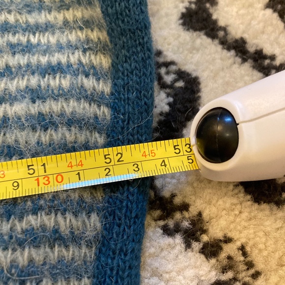 VTG Alafaoss Icewool Icelandic Wool Poncho With Hood OSFM Blue/White Snowflake - Picture 14 of 17